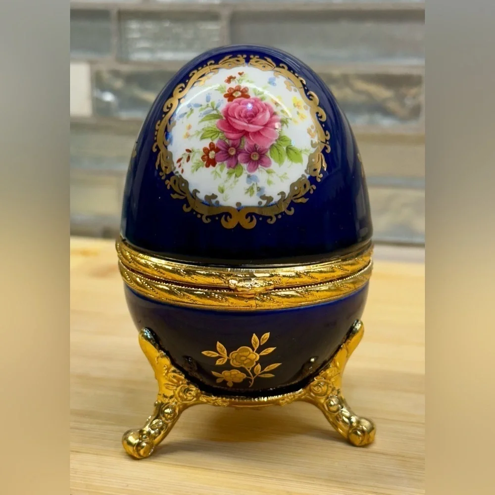 Splendid Blue Floral Egg Music Box Jewelry Box Plays Memory from Cats
